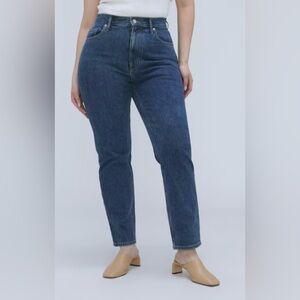 Everlane Women’s The Curvy Cheeky Jean Crop Straight Leg Cotton‎ 27 medium wash
